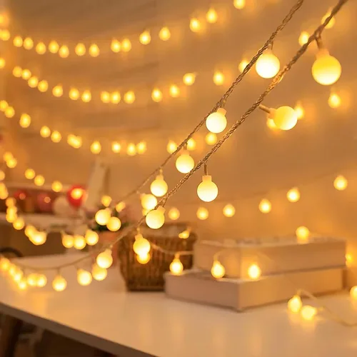 Vista 12 de AUAUY Guirnalda de luces LED de 40 luces LED de 19.6 pies, funciona con pilas, 2 modos, luces de Navidad para dormitorio, luces impermeables