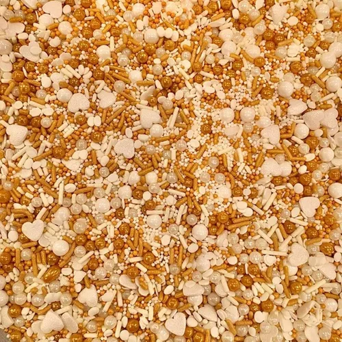 Vista 3 de COOL MOM SPRINKLES Gránulos de corazón dorado y blanco (4 onzas) – Gránulos de corazón para decorar pasteles, cupcakes, galletas y postres