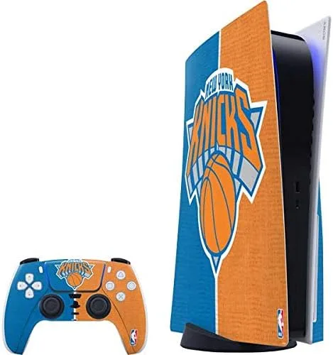 Vista 10 de Skinit Decal Gaming Skin Compatible with PS5 Bundle - Officially Licensed NBA New York Knicks Black Secondary Logo Design Negro - DSTKNI03