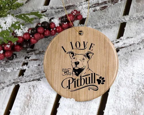 Vista 2 de Adorno de Navidad con texto en inglés "I Love My Pit Bull", adorno navideño para él, esposa, marido, impreso en ambos lados