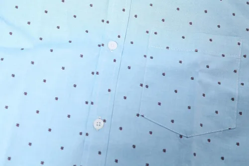 Vista 6 de Camisa casual de manga corta con estampado de lunares para hombre