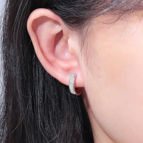 Vista 163 de CiNily Aretes Huggie de ópalo con bisagras, chapados en oro, hipoalergénicos, pequeños aretes de aro para mujeres, adolescentes, niñas, hombres