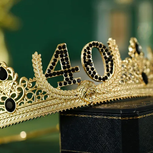 Vista 6 de Corona y banda de cumpleaños número 40, decoración de fiesta para hombres (dorado)