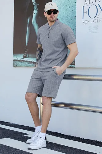 Vista 3 de Wangdo Conjunto deportivo de 2 piezas de camisa polo y pantalones cortos para hombre, trajes de verano casuales de manga corta con cremallera