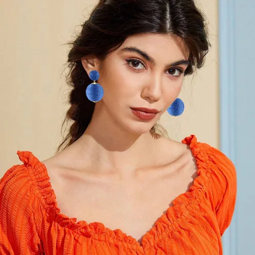 Vista 2 de Pendientes de rafia llamativos para mujeres y niñas, hechos a mano, farol de rafia, aretes colgantes de ratán, regalos de joyería de verano bohemios