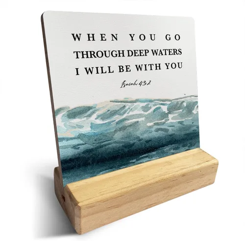 Vista 12 de Letrero de madera con versículos bíblicos con texto en inglés "Country Be Still and Know That I am God", decoración de escritorio cristiana