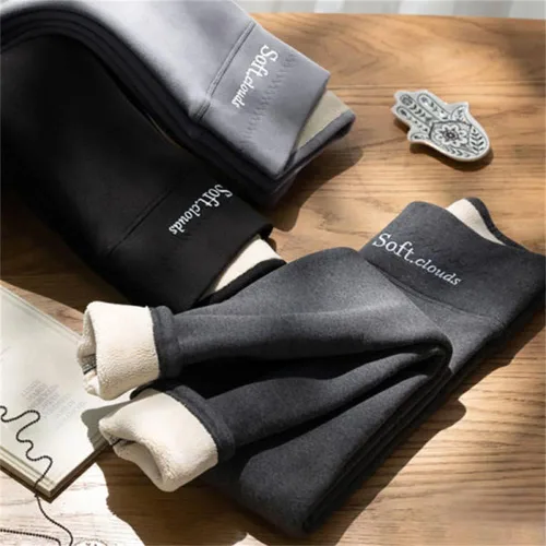 Vista 4 de AQWEI Leggings de nubes suaves para mujer, leggings de forro polar suaves con nubes, pantalones casuales cálidos para invierno, Forro polar negro