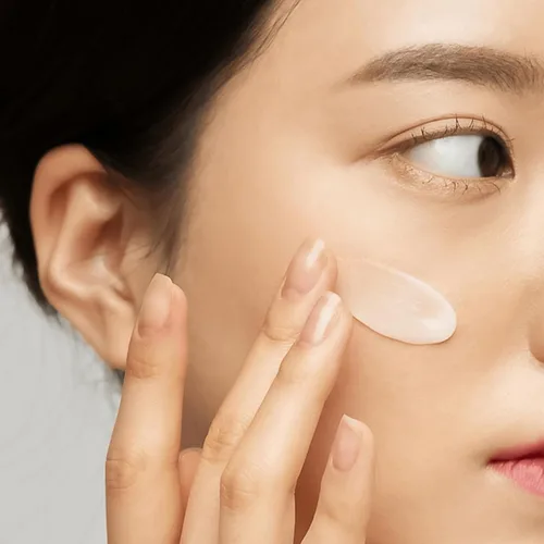 Vista 4 de [O'CLEARIEN] Crema facial hidratante para pieles sensibles, antienvejecimiento, calmante y nutritiva con ácido hialurónico, sin parabenos, 1.69