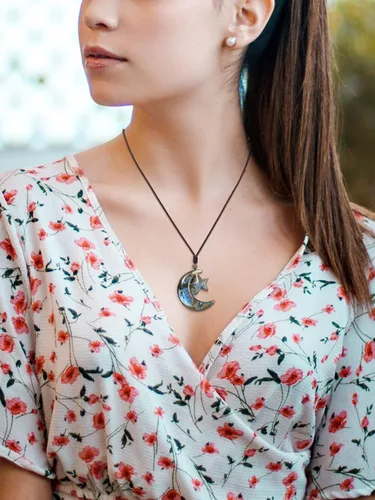 Vista 7 de Jovivi Collar de cristal de labradorita para hombres y mujeres, piedra preciosa natural tallada búho nueve colas zorro curativo piedra curativa