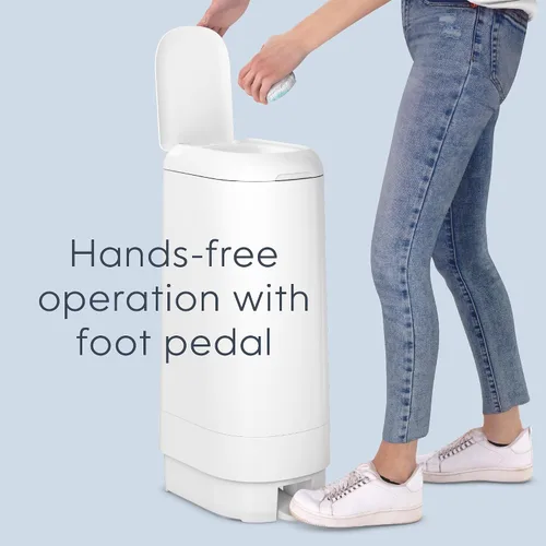 Vista 4 de Diaper Genie Juego de regalo exclusivo Incluye recarga fácil de rollo con 48 bolsas Capacidad para hasta 2256 pañales para recién nacidos
