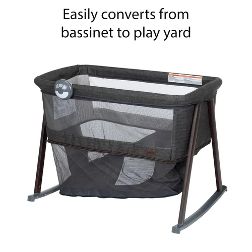 Vista 2 de Safety 1st Moisés para dormir y jugar, se convierte fácilmente de moisés a patio de juegos, nuez ahumada