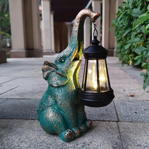 Vista 10 de JOYBEE Estatuas de Jardín Gnomos con Linterna Solar Decoración Exterior - Gnomos Figuras Solares Luces Decoraciones para Patio Jardín Césped