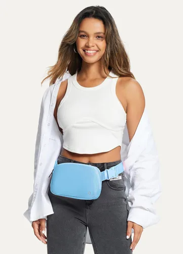Vista 2 de BALEAF Riñonera para mujer, cangurera cruzada con correa ajustable en todas partes, riñonera para entrenamiento, correr, 2L, color azul