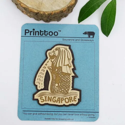 Vista 2 de Printtoo Merlion Singapore - Imán de madera grabado para nevera