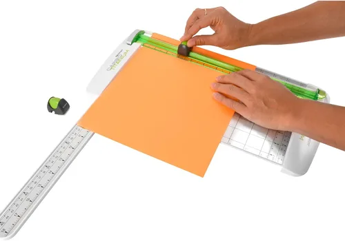 Vista 3 de Westcott Recortadora personal de cuerpo ancho CarboTitanium de 12" Verde/Blanco