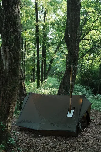 Vista 6 de Hot Tent with Stove Jack – 4 Season Waterproof & Windproof Shelter for 1–6 People, Lightweight for Camping, Hiking, Hunting & Fishing