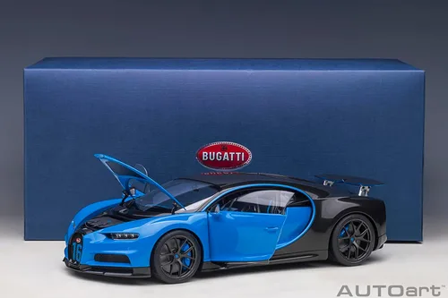 Vista 19 de Autoart 2019 Bugatti Chiron Sport French Racing Blue y Carbon 1/18 Model Car