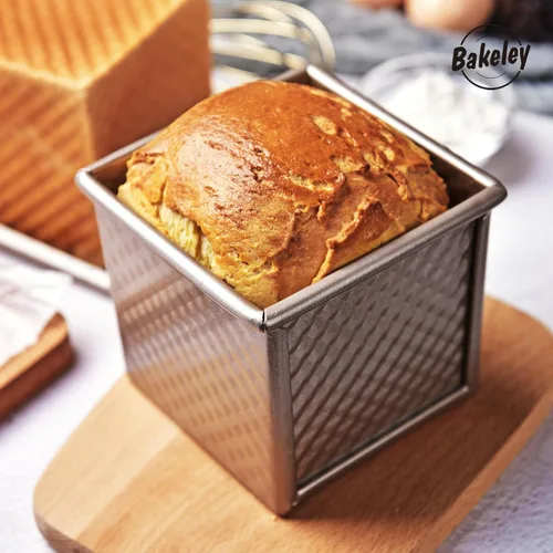 Vista 4 de Mini molde para pan Pullman con tapa, antiadherente rectangular de 0.25 kg, caja plana para tostar en horno (Oro champán)