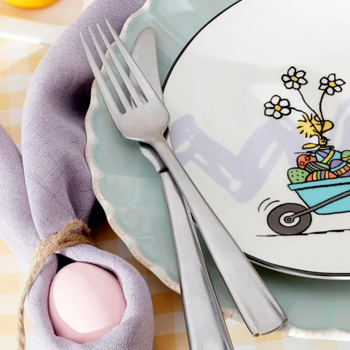 Vista 9 de Lenox 895684 Peanuts Easter Snoopy - Juego de platos decorativos de 4 piezas, vajilla de primavera