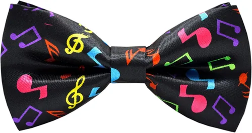 Vista 41 de Pajaritas preatadas hechas a mano para hombre con diseño elegante M126
