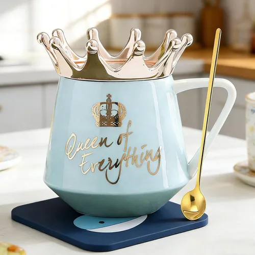 Vista 14 de Arawat Queen of Everything - Taza con tapa, taza negra dulce con corona de café, taza de 12 onzas, regalo con cuchara y posavasos, taza de té