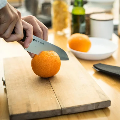 Vista 9 de Snow Peak Field Kitchen Santoku - Cuchillo negro