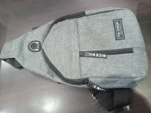 Vista 3 de Bolso de pecho antirrobo deportivo para hombre