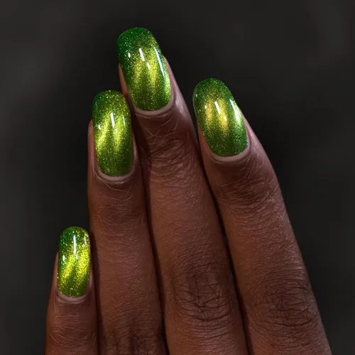 Vista 4 de ILNP Frankie Esmalte de uñas holográfico magnético verde monstruo
