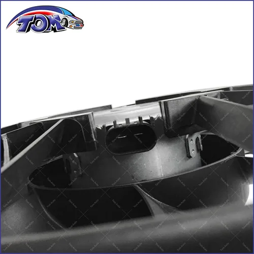 Vista 4 de TOM - Conjunto de ventilador de refrigeración para camioneta Chevy Cadillac GMC SUV