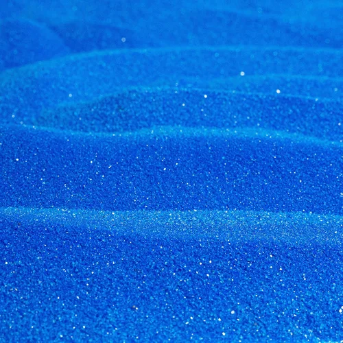 Vista 2 de Sandtastik Blue Sand Caja de 10 libras, brillante y brillante, sin sílice, colores vibrantes, arena, sensorial, terrario, modelo, paisaje, joyería