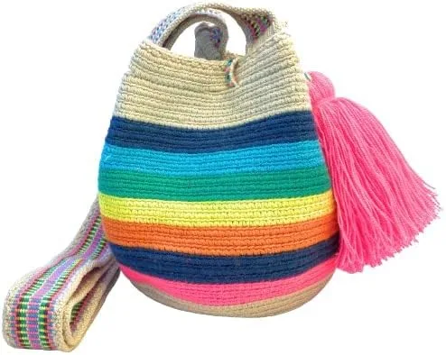 Vista 5 de Original Wayuu Mochila Bag For Women, Colombian boho bags, Handmade With Big Nice-Looking Tassels