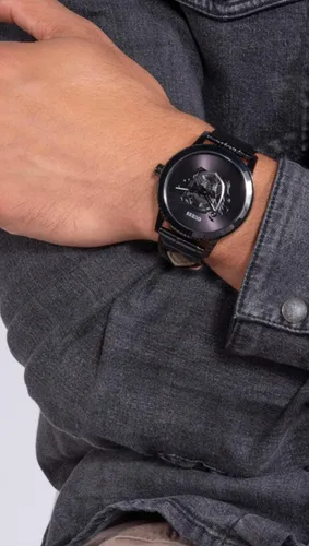 Vista 4 de GUESS Reloj de 1.732 in para hombre