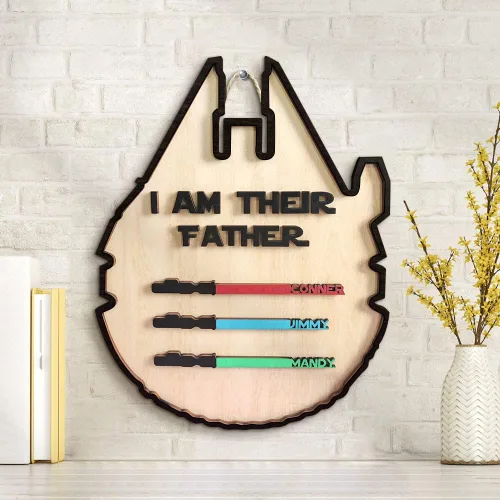 Vista 2 de Letreros de madera personalizados con nombres y sables de colores personalizados con texto en inglés "I AM THEIR THEIR Father", grabado con nombre