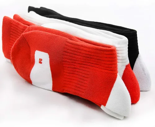 Vista 5 de MUMUBREAL Calcetines de baloncesto de élite acolchados atléticos, calcetines deportivos de compresión gruesa para hombres y mujeres