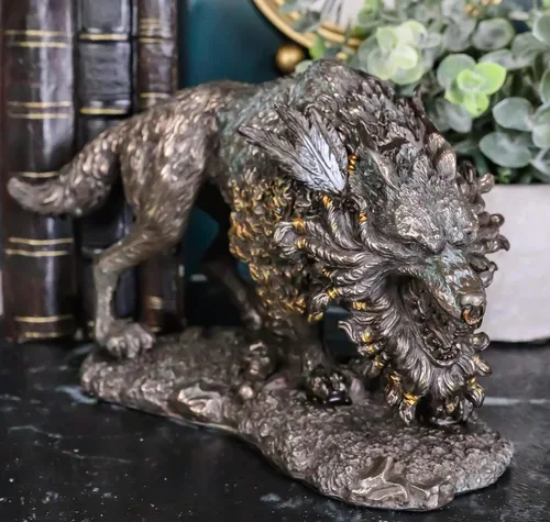Vista 2 de Ebros Gift Figura vikinga de mitología nórdica Fenrir Wolf God Slayer de Odin de 8.25 pulgadas de largo, figura de lobo gigante de Vánagandr poética