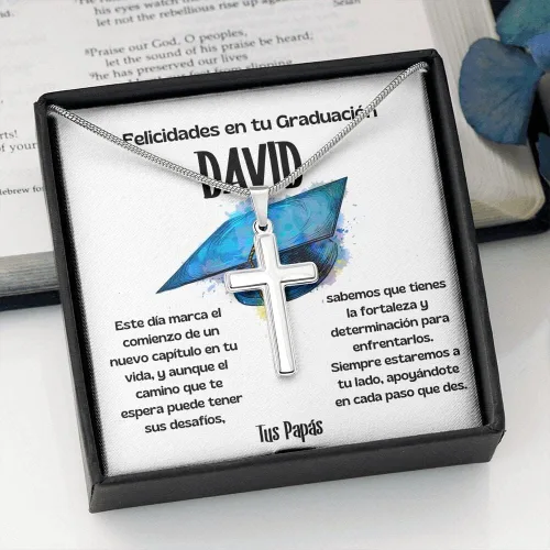 Vista 2 de Un regalo simbólico de éxito y protección para celebrar su graduación - Collar con Cruz