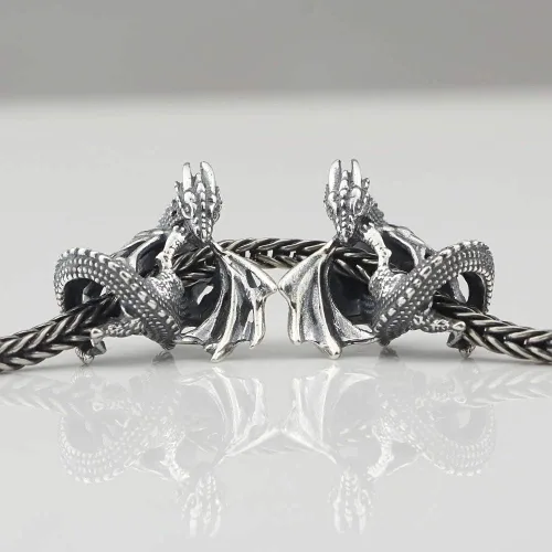 Vista 2 de Abalorio de plata de ley con diseño de dragón de fuego de hielo para Pandora y pulseras y collares similares