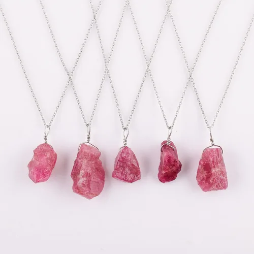 Vista 4 de Collar con colgante de plata de múltiples piedras crudas