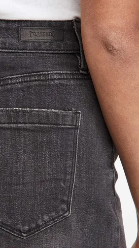 Vista 6 de BLANKNYC Ropa de lujo para mujer Barrow Denim Jean Short