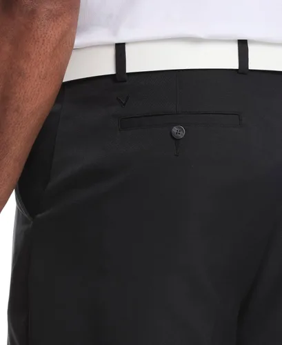 Vista 3 de Callaway Pantalones cortos de golf Performance Flat Front Pro Spin 3.0 para hombre con cintura activa