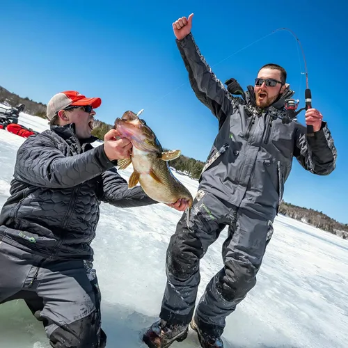 Vista 8 de PLUSINNO Combo ultraligero de caña de pescar en hielo y carrete, 25"/26"/27"/28", equipo de pesca en hielo sensible para lucioperca perca Panfish