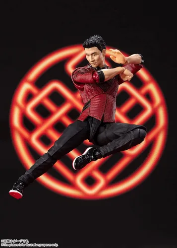 Vista 7 de Bandai S.H. Figuarts Shang-Chi y La Leyenda de los Diez Anillos Shang-Chi