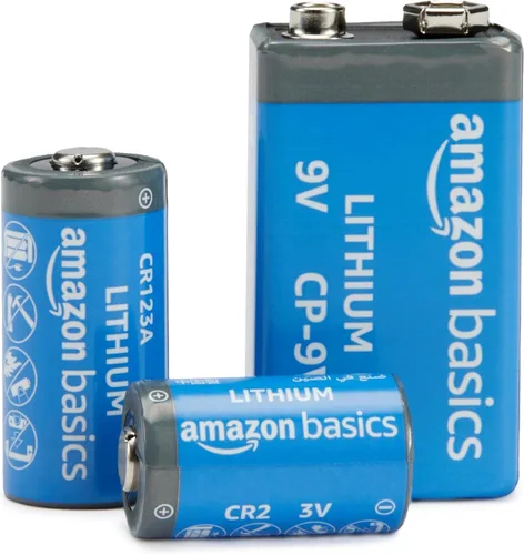 Vista 5 de Amazon Basics Paquete de 2 baterías de litio de alto rendimiento de 9 voltios, 10 años de vida útil, energía duradera, uso al aire libre, rango