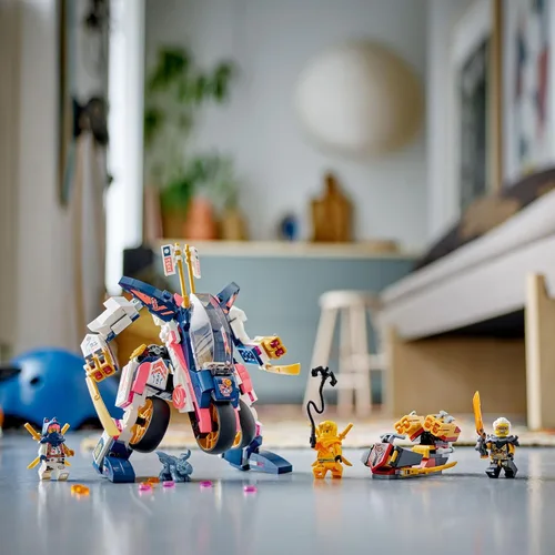 Vista 9 de LEGO NINJAGO Bicicleta Mech Transformable de Sora Juguetes de Construcción Corredor para Niños, Con un Corredor de Bicicleta Mech Ninja, un Bebé