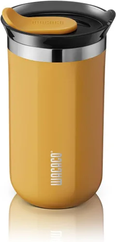 Vista 10 de Taza de viaje Octaroma Classico de WACACO, vaso de viaje de acero inoxidable de doble pared con tapa para beber, 6 fl oz (180ml), ámbar amarillo