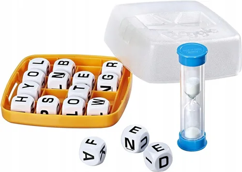 Vista 6 de Hasbro Gaming Boggle Classic Game Juegos de búsqueda de palabras Edades 8+ 1 o más jugadores Tamaño portátil para viajes Divertidos