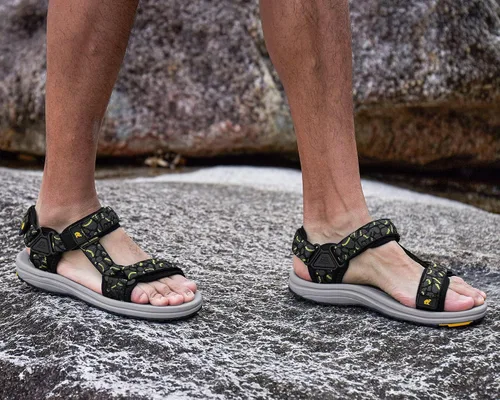 Vista 6 de CAMELSPORTS Sandalias atléticas para hombre con correa para el aire libre, sandalias de playa de verano, impermeables, zapatos de agua