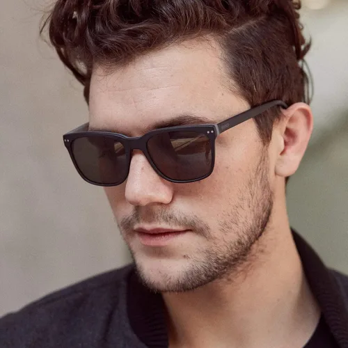 Vista 4 de MVMT Ritual Gafas de sol cuadradas para hombre 2.165in