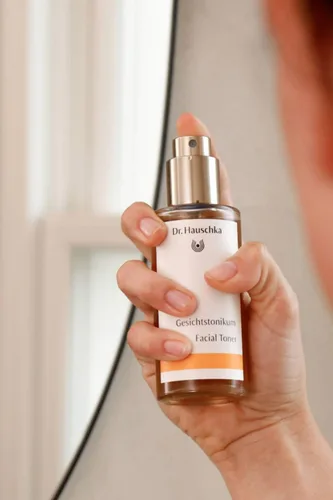 Vista 3 de Dr. Hauschka Tónico facial, 3.4 Fl Oz