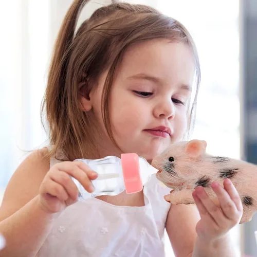 Vista 2 de Eummy Juego de Mini Animales de Silicona Cerdo, Juguetes de 5 Pulgadas para Niñas y Niños, Muñeca de Cerdito Linda y Realista de Cuerpo Suave